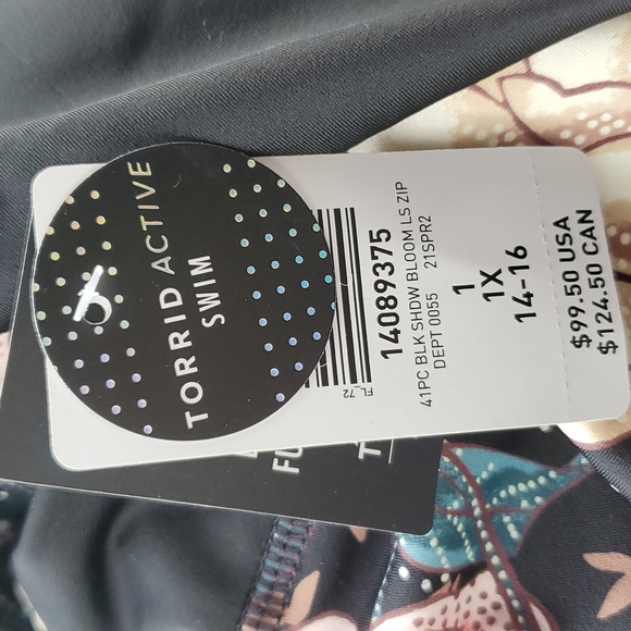 Torrid Active Wireless Long Sleeve Rashguard One Piece Swimsuit - Picture 5 of 5